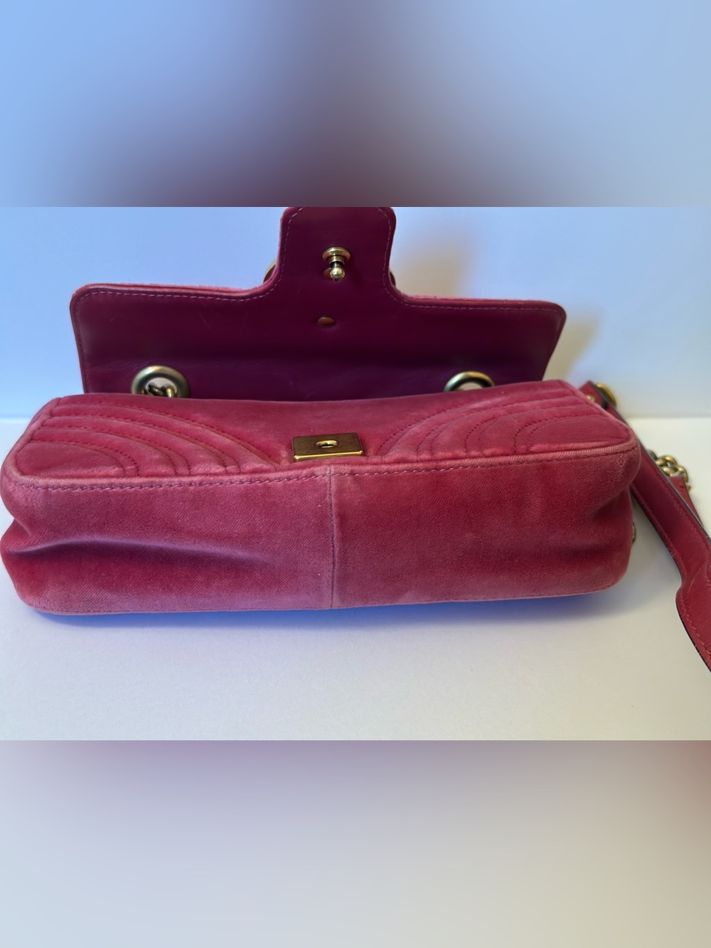 Gucci Pink Velvet GG Marmont small Shoulder Bag with Gold Hardware - Picture 5 of 7